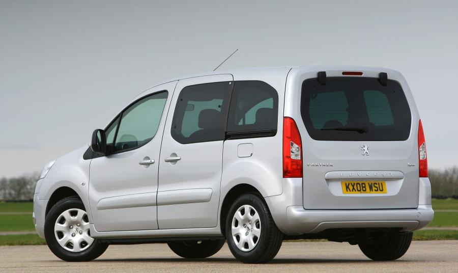  Peugeot Partner Tepee 2008 года  (фото 13 из 20)